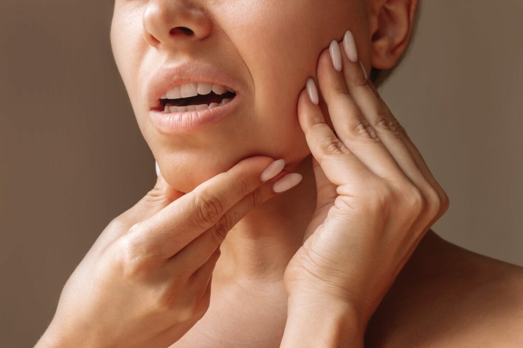 Don’t Ignore a Cracked or Loose Tooth: What It Can Mean and What to Do Next